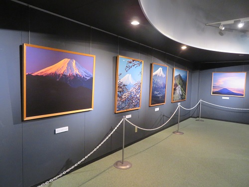 一般社団法人白簱史朗保存会 白簱史朗写真館(岩殿山ふれあいの館)
